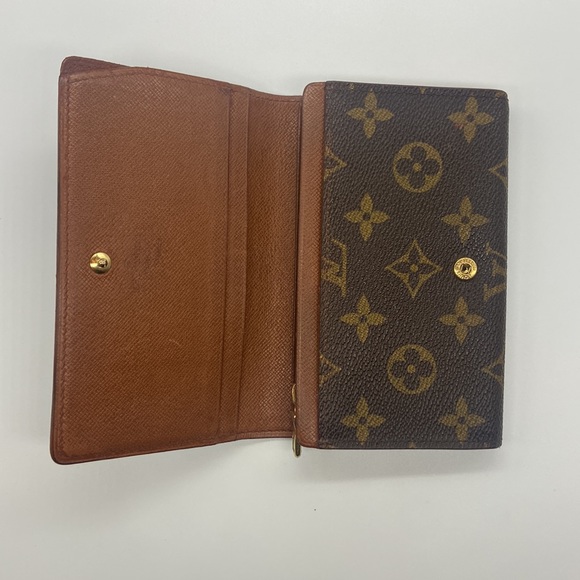 Louis Vuitton Excellent Condition Tresor Wallet - Picture 8 of 17